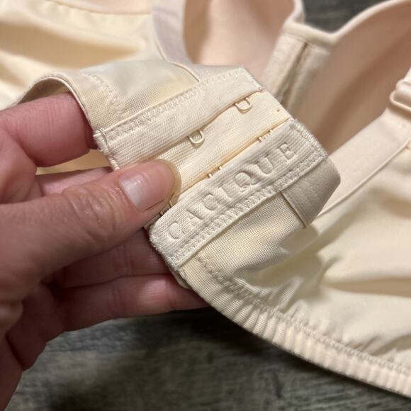 Cacique Lightly Lined Balconette Bra 42D Nude Underwire T-Shirt Smoothing - Picture 4 of 8